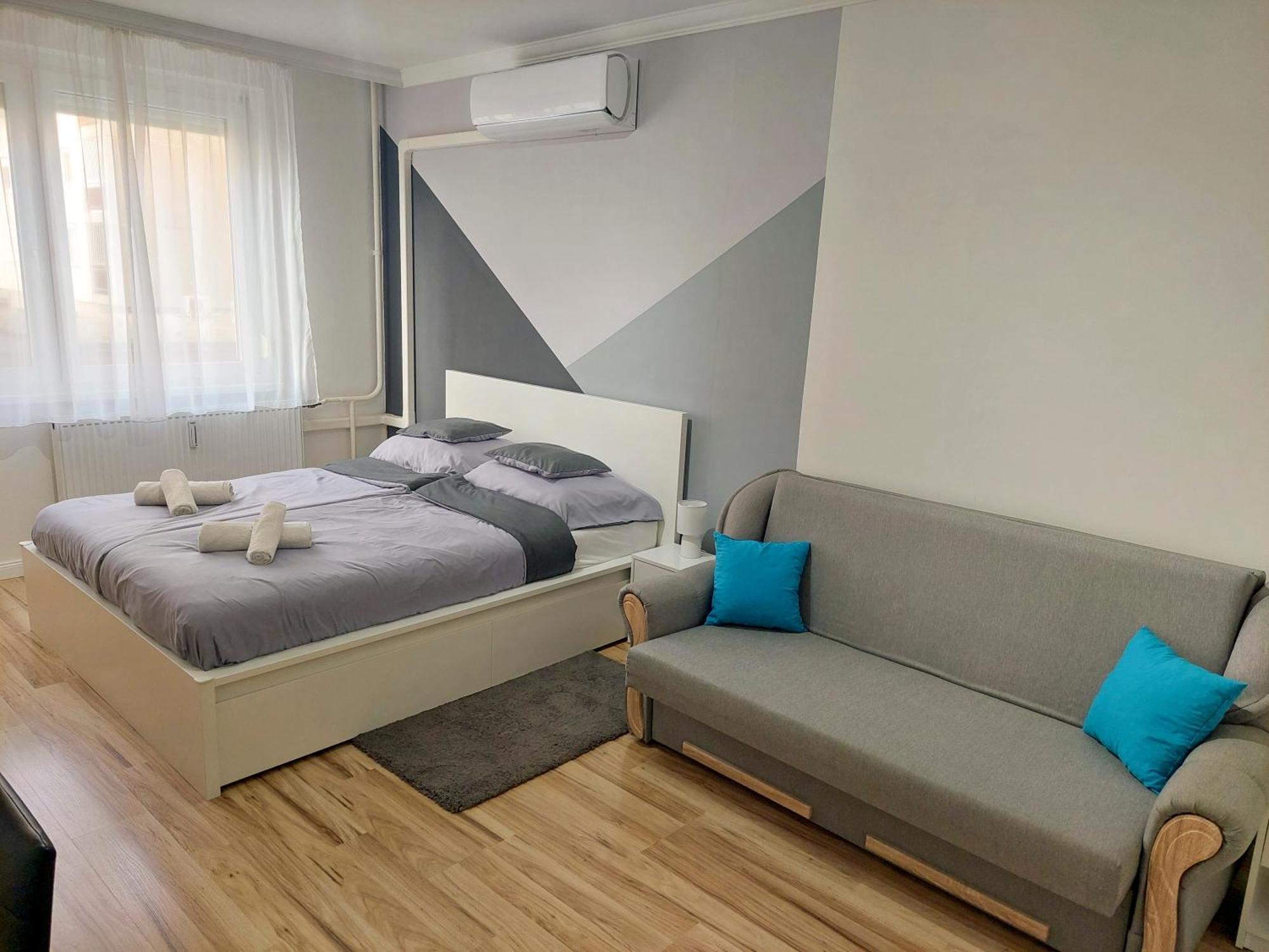 Aweshome City Apartment - 3 Bedrooms And Free Parking Debrecen Buitenkant foto