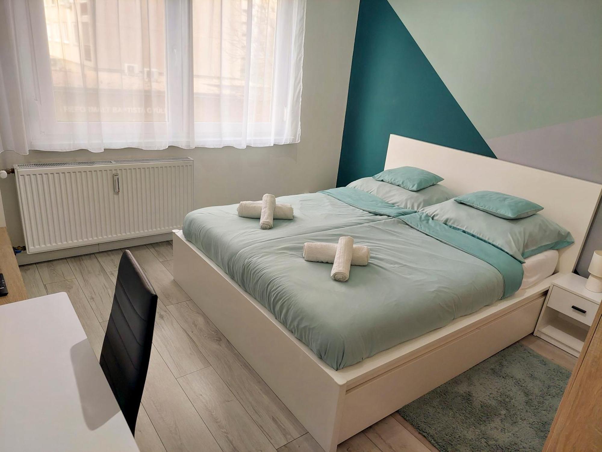 Aweshome City Apartment - 3 Bedrooms And Free Parking Debrecen Buitenkant foto